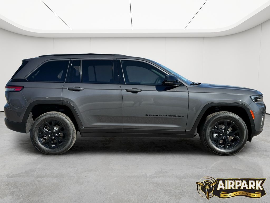 New 2026 Baltic Gray Jeep Laredo image 3