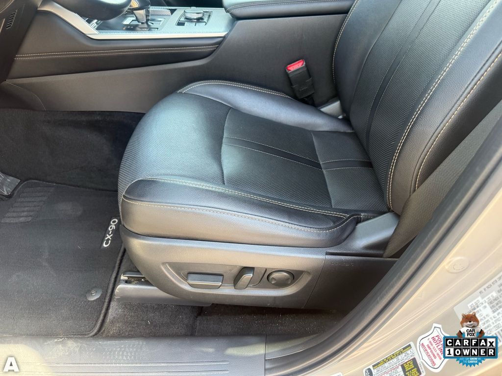 Used 2024 Platinum Mazda 3.3 Turbo Preferred Plus image 13