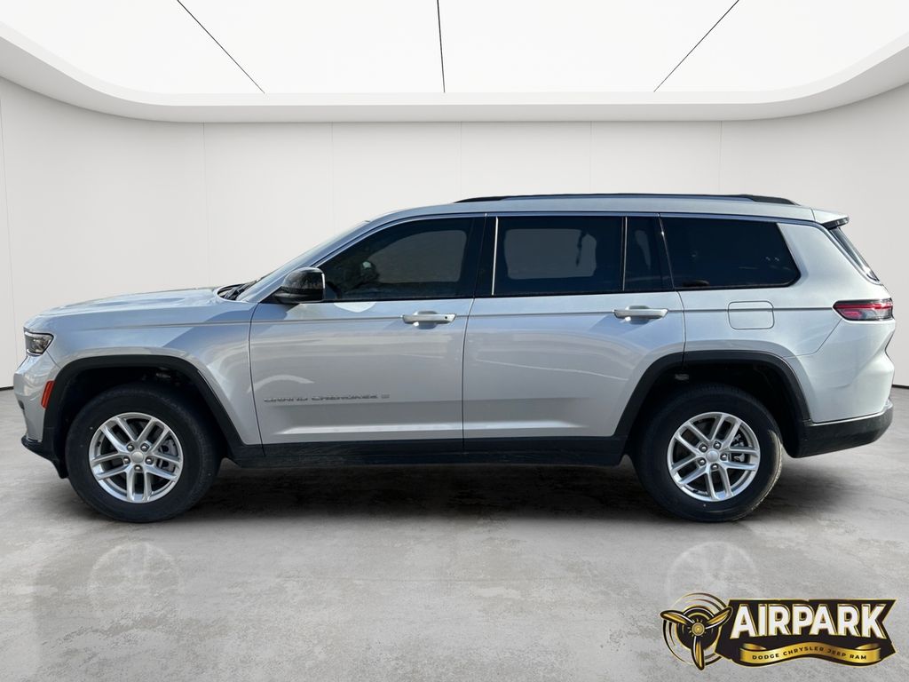 New 2023 Silver Zynith Jeep L Laredo image 8