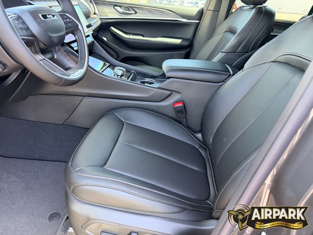 New 2026 Baltic Gray Jeep Limited image 15
