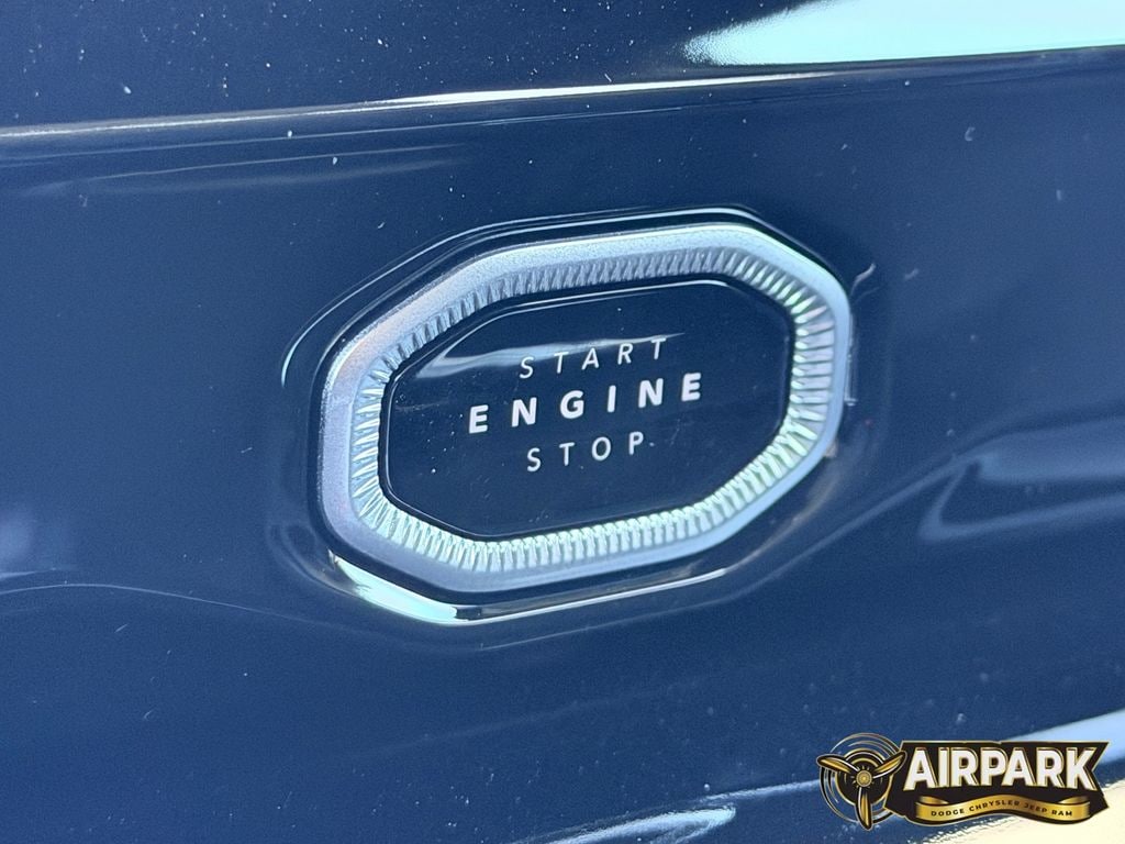 New 2026 Baltic Gray Jeep Laredo image 31