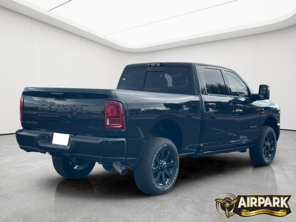 New 2026 Diamond Black Crystal Pearlcoat Ram Laramie image 4