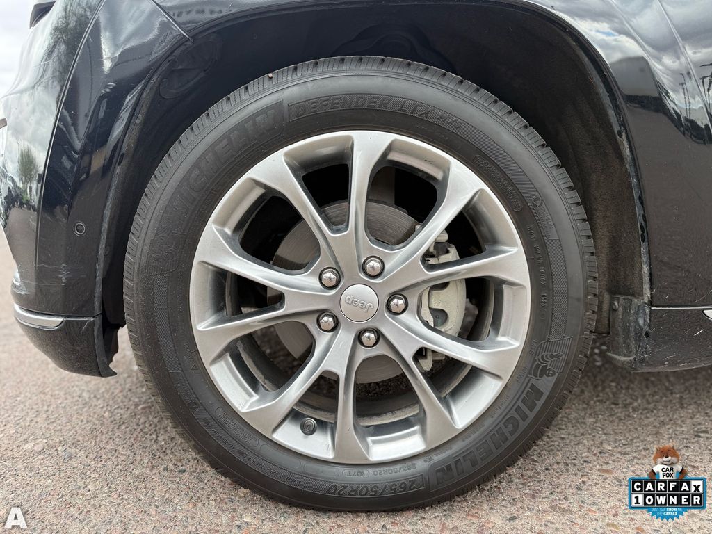 Used 2020 Diamond Black Crystal Pearlcoat Jeep Summit image 10