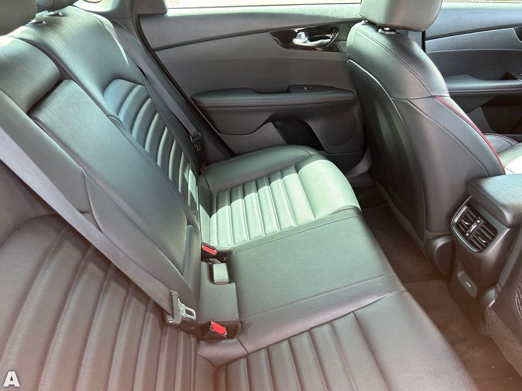 Used 2022 Currant Red Kia GT image 14