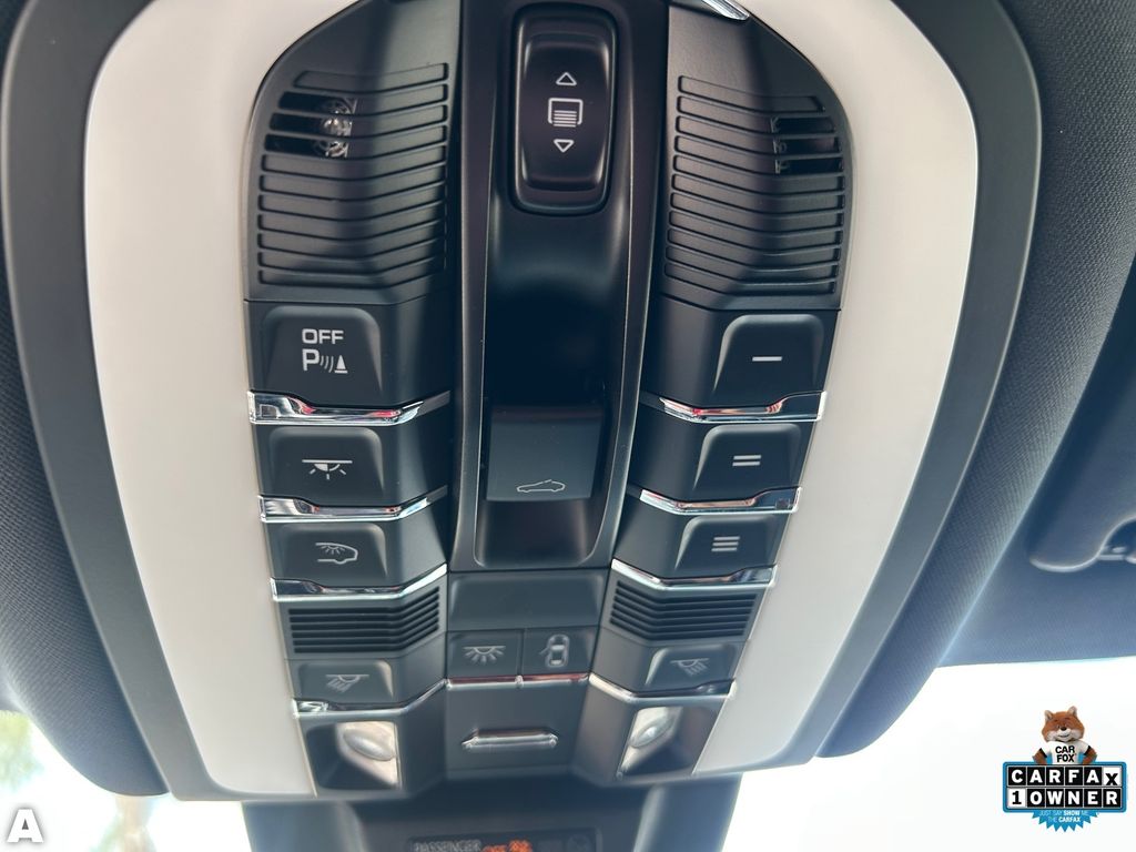 Used 2024 Orange Porsche Base image 27