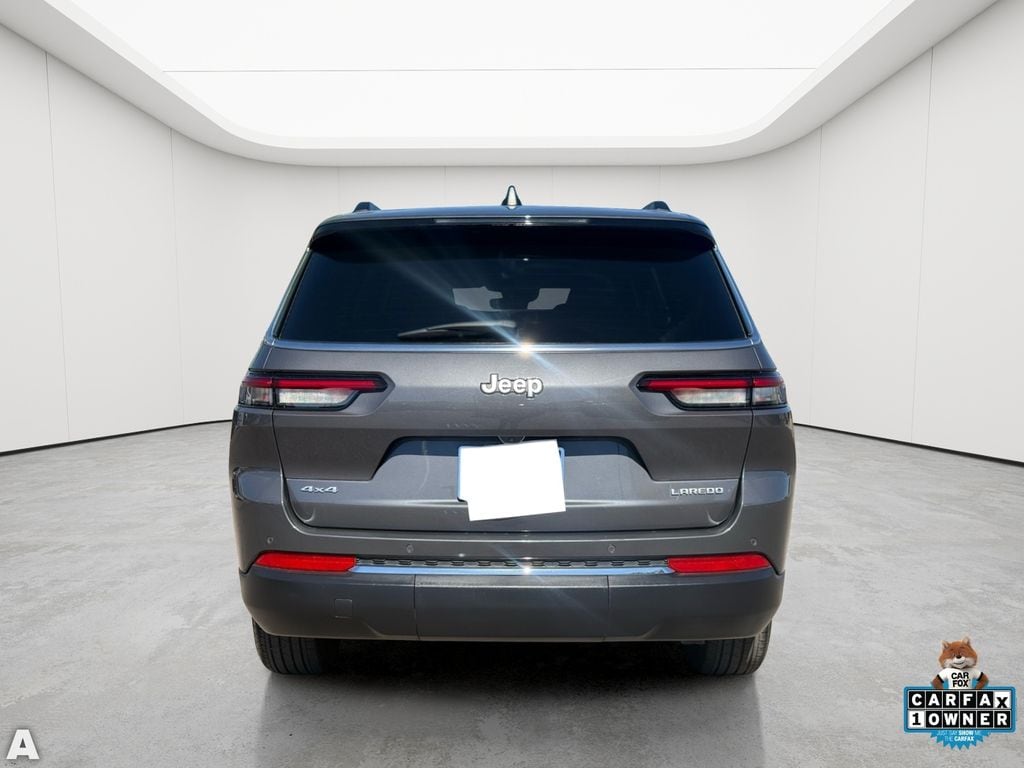 Used 2025 Baltic Gray Metallic Clearcoat Jeep Laredo image 6