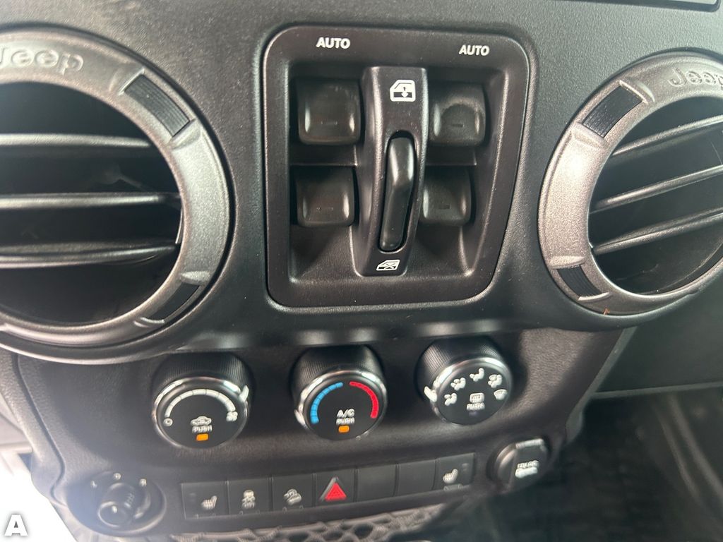 Used 2018 Black Clearcoat Jeep Unlimited Sport image 22