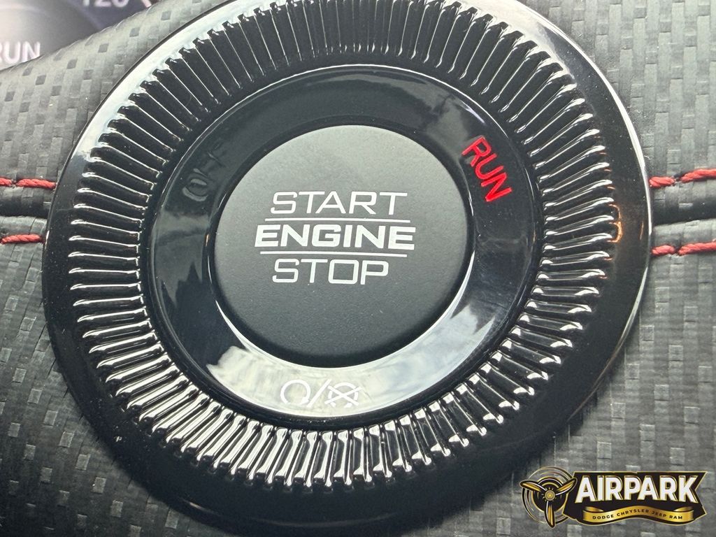 New 2026 Sting-Gray Jeep Trailhawk image 25