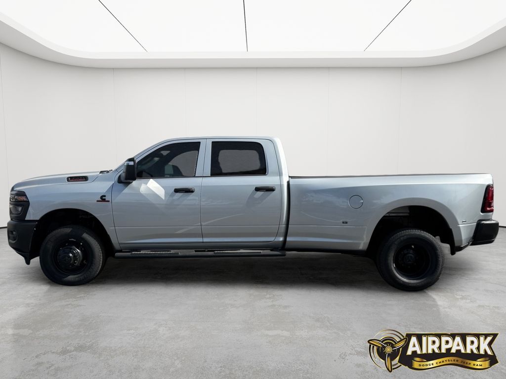 New 2026 Silver Zynith Ram Tradesman image 8