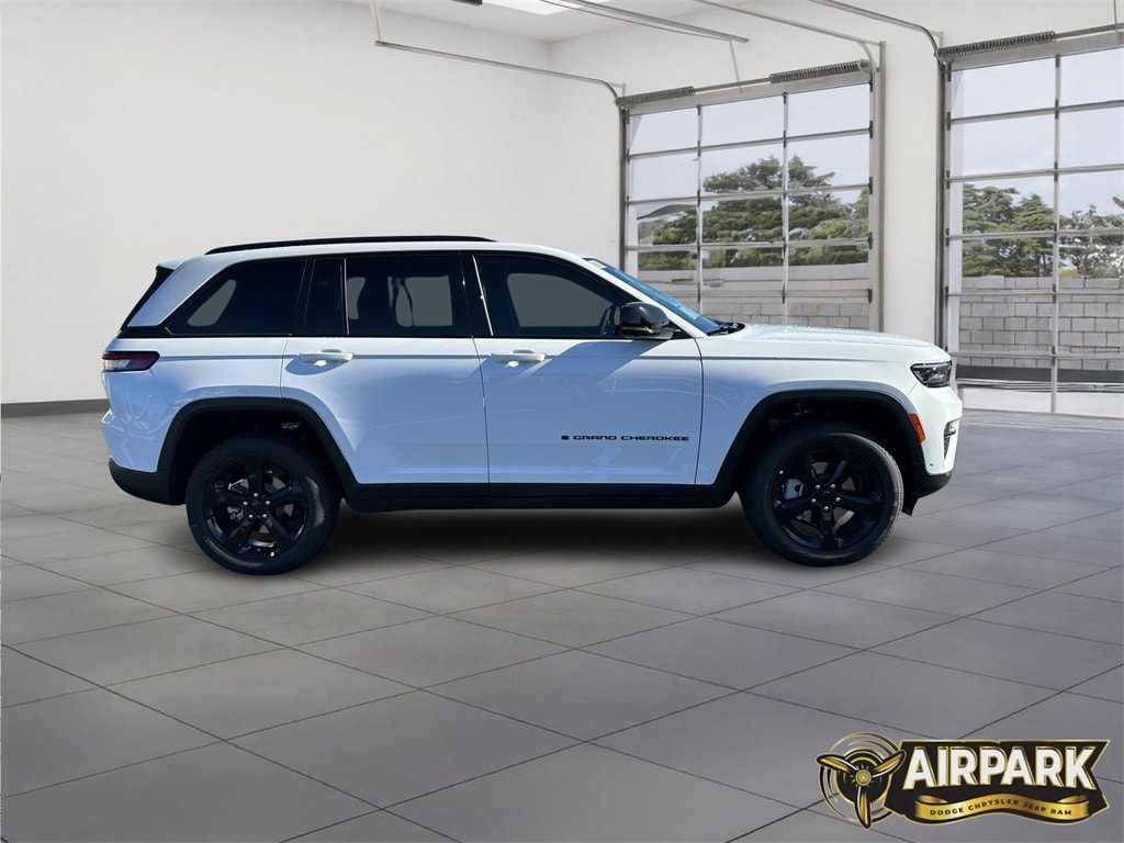 New 2025 Jeep Grand Cherokee Limited Sport Utility
