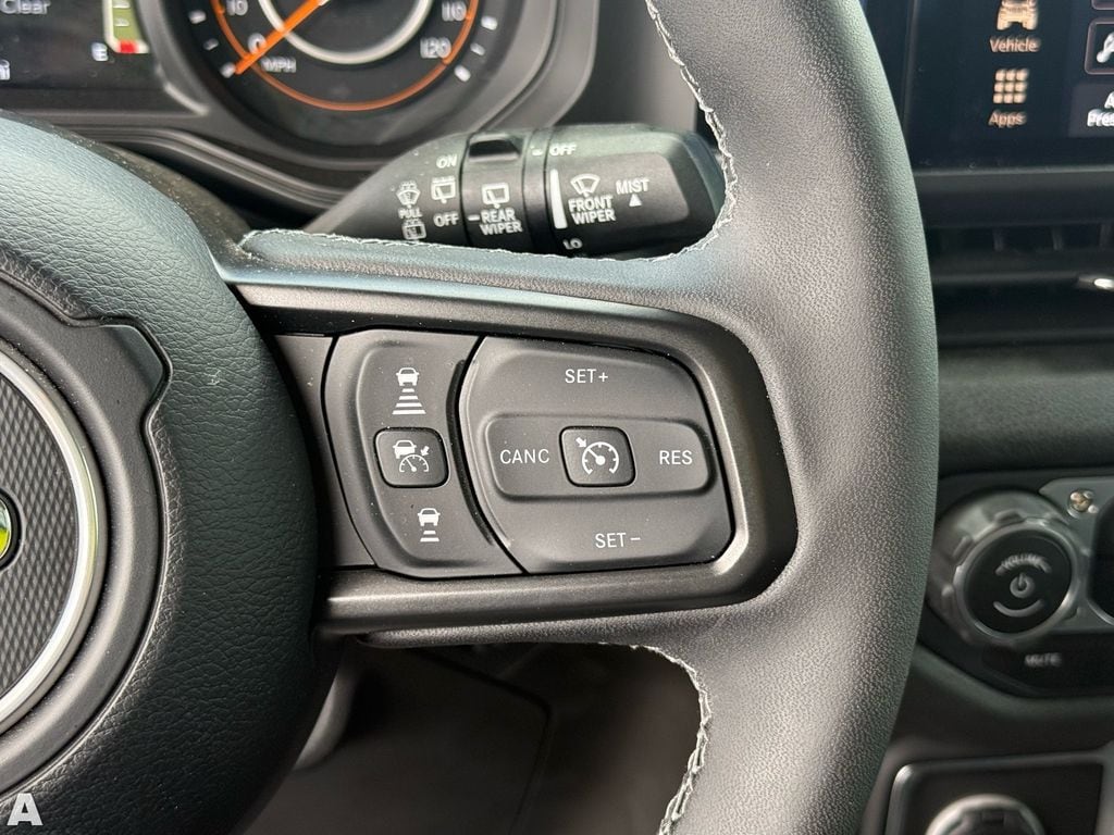 Used 2025 Granite Crystal Metallic Clearcoat Jeep Willys image 17