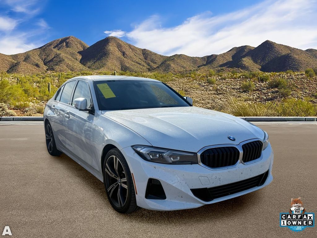 2023 BMW 3 Series 330i - Photo 5