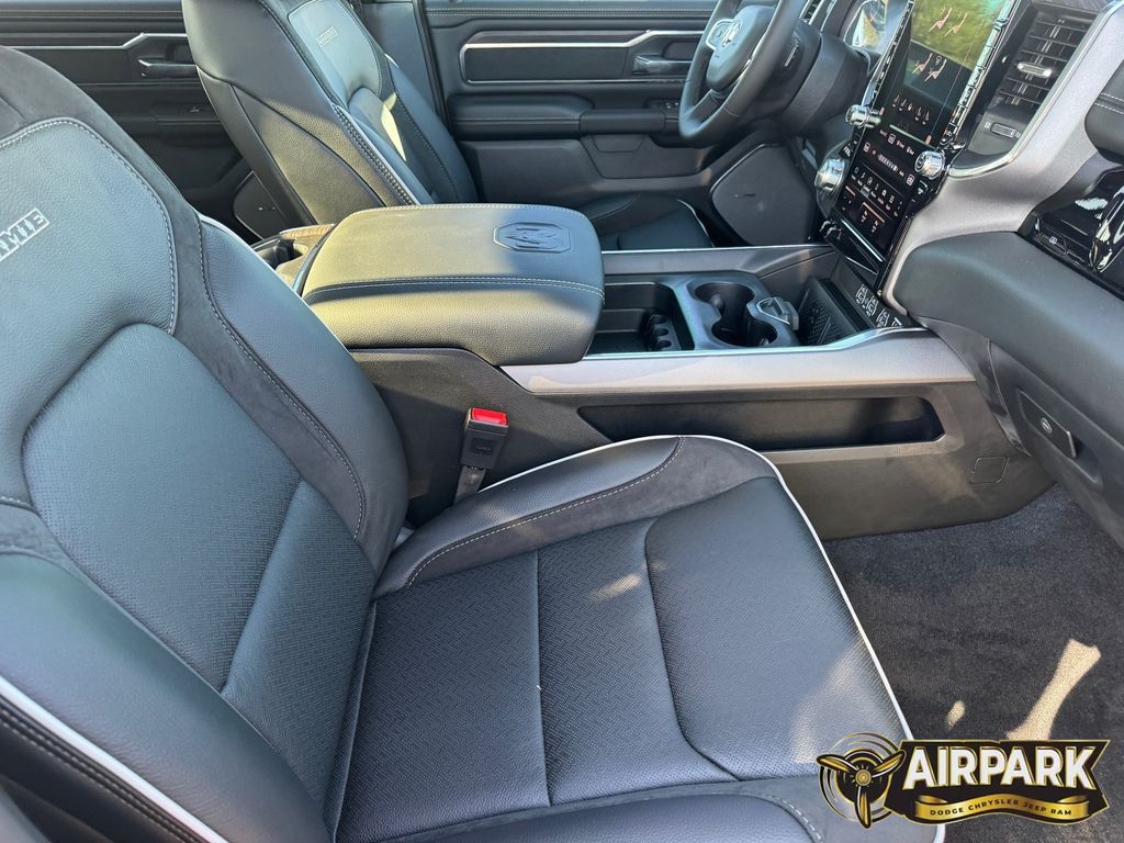 New 2026 Diamond Black Crystal Pearlcoat Ram Laramie image 12