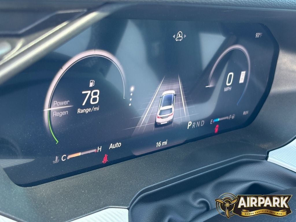 New 2026 Bright White Jeep Laredo/Limited image 20