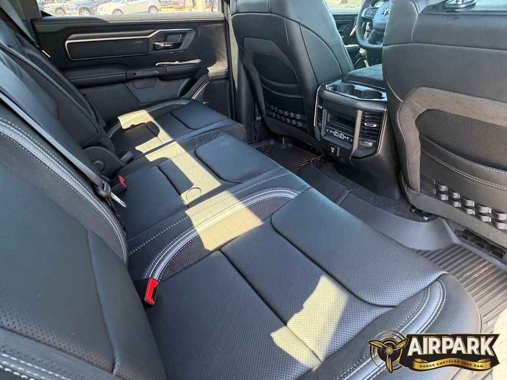 New 2026 Diamond Black Crystal Pearlcoat Ram RHO image 12