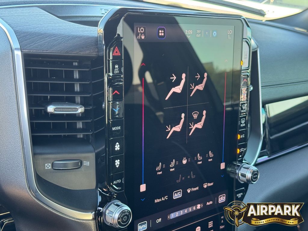 New 2026 Diamond Black Crystal Pearlcoat Ram Laramie image 20