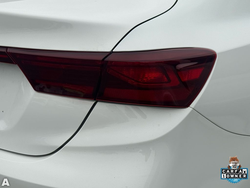 Used 2023 Clear White Kia LX image 9