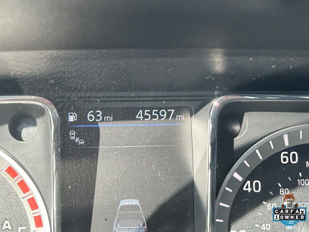 Used 2019 Gun Metallic Nissan SL image 34