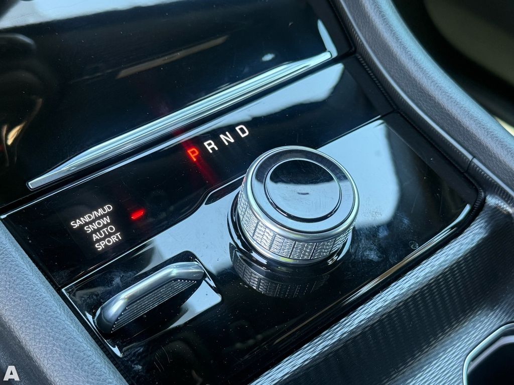 Used 2025 Silver Zynith Jeep Limited image 23