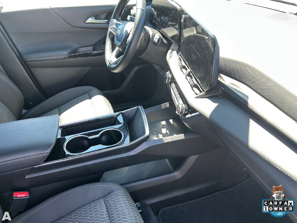 Used 2025 Mosaic Black Metallic Chevrolet LT image 13