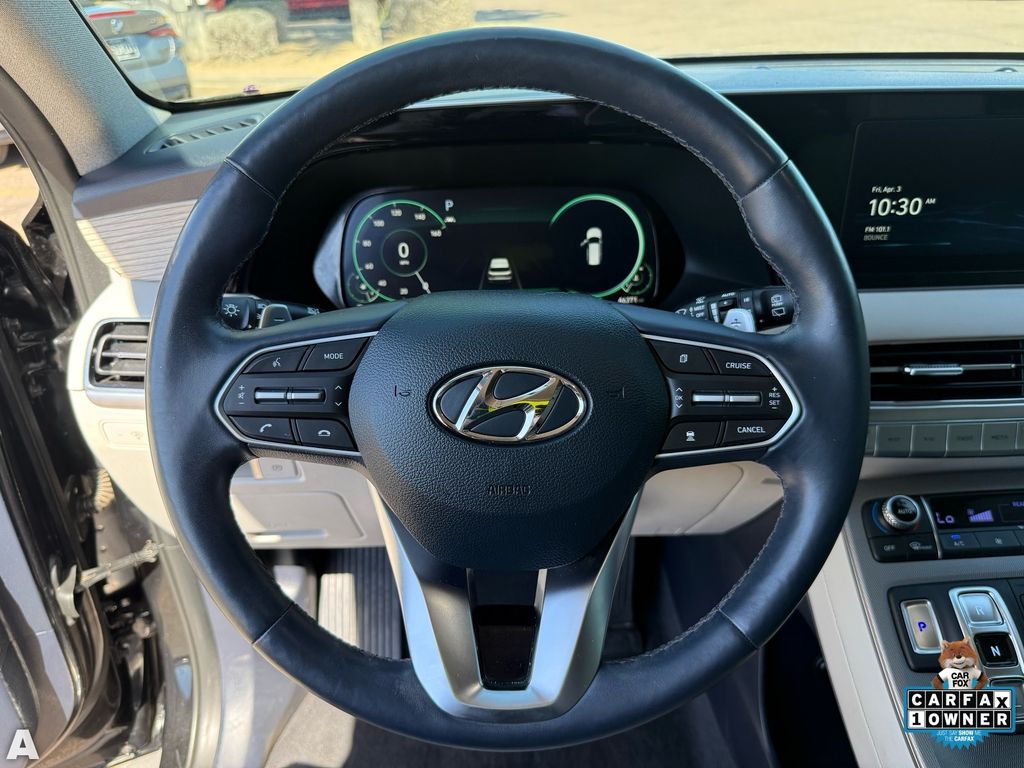 Used 2022 Abyss Black Pearl Hyundai Limited image 15