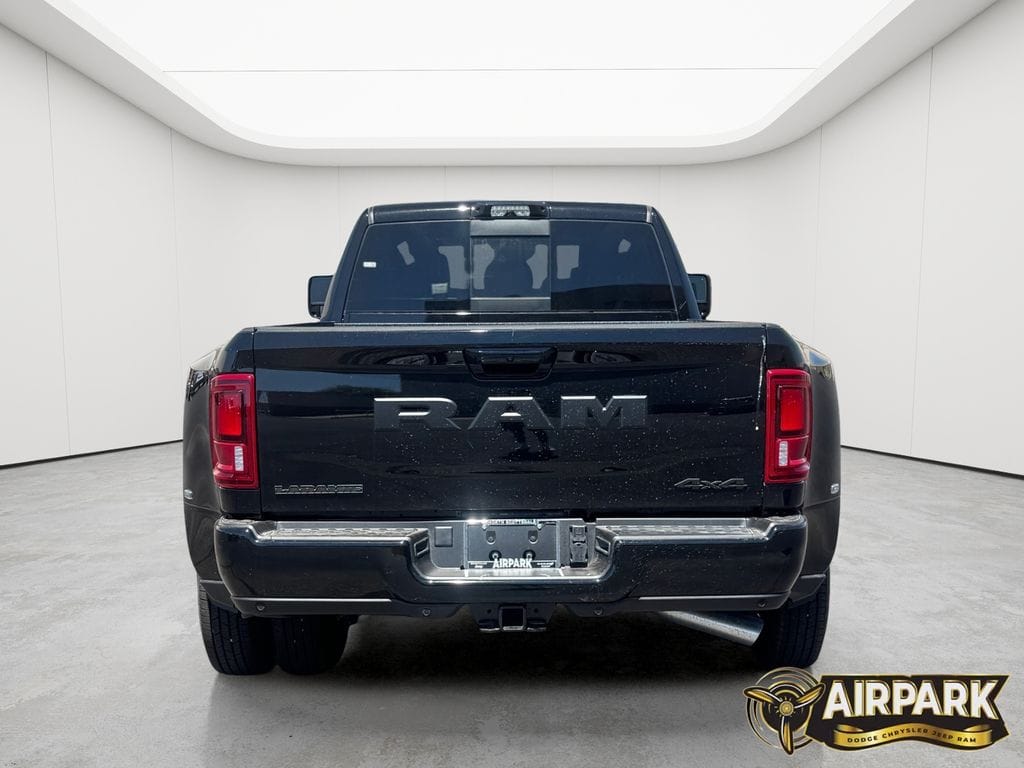 New 2026 Diamond Black Crystal Pearlcoat Ram Laramie image 5