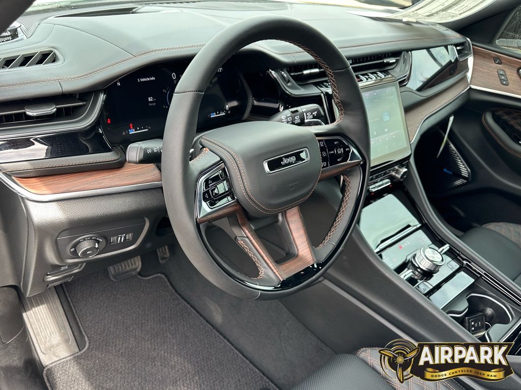 New 2025 Bright White Jeep Summit image 16