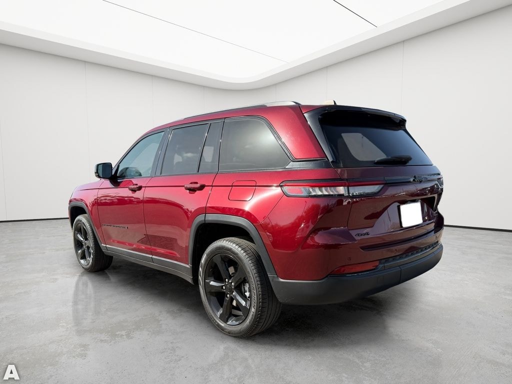 Used 2023 Jeep Grand Cherokee Limited SUV