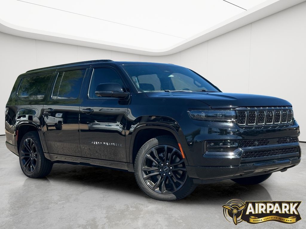 New 2024 Diamond Black Crystal Pearlcoat Jeep Series II image 2