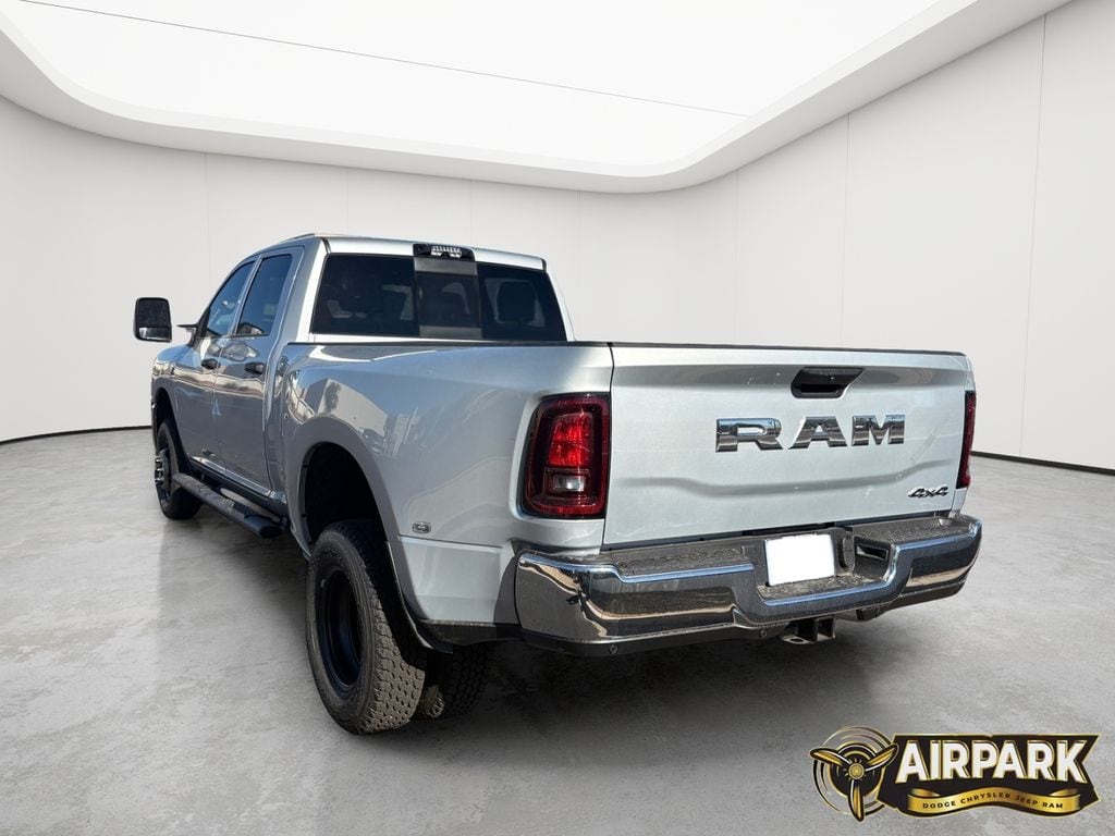 New 2026 Silver Zynith Ram Tradesman image 6