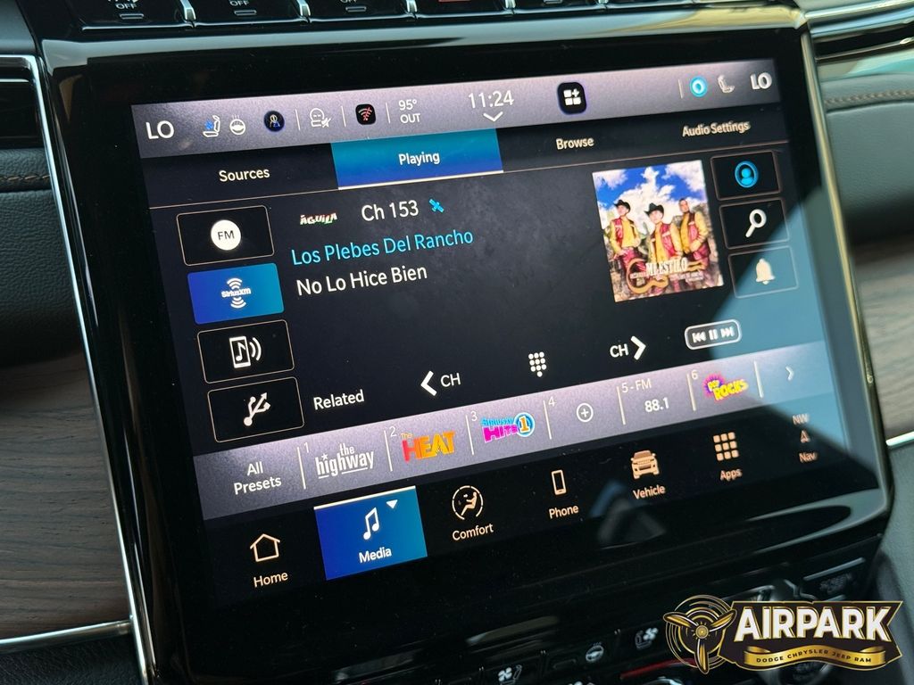 New 2025 Silver Zynith Jeep Summit image 16