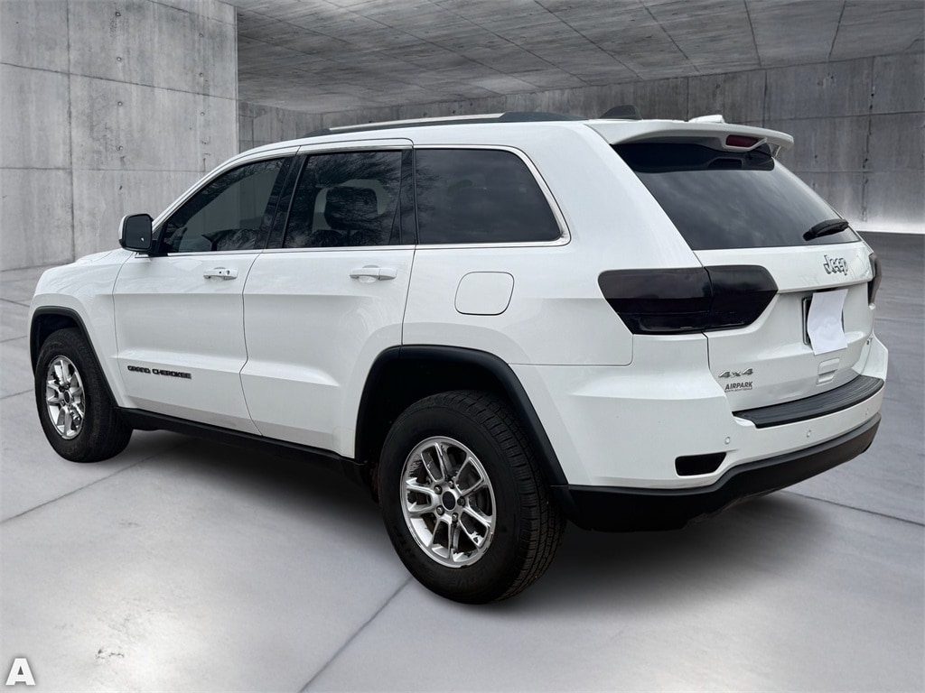 Used 2019 Jeep Grand Cherokee Laredo E SUV
