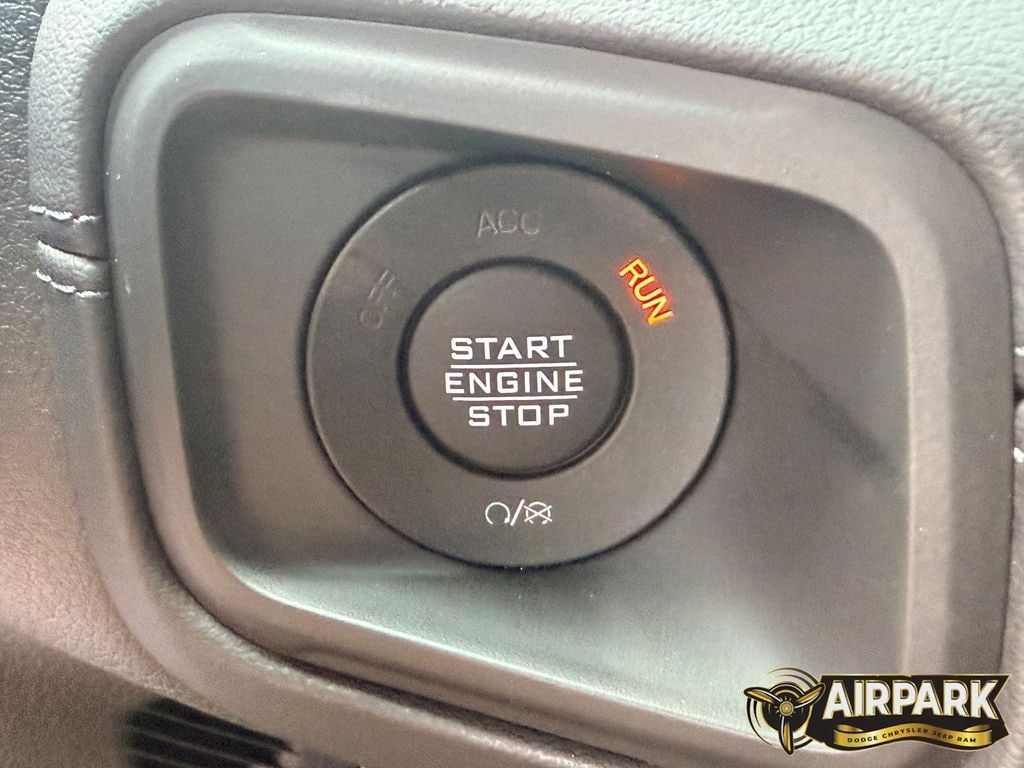 New 2026 Hydro Blue Pearlcoat Jeep Rubicon image 26
