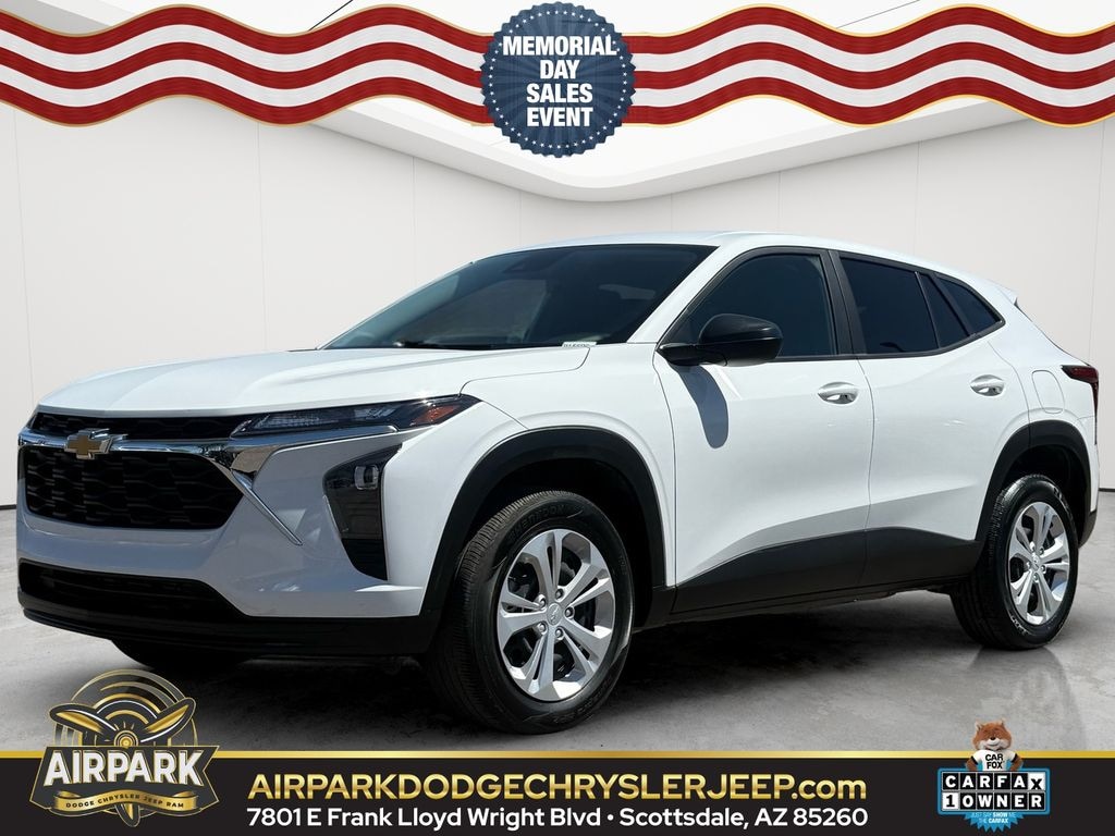 Used 2025 Chevrolet Trax LS SUV