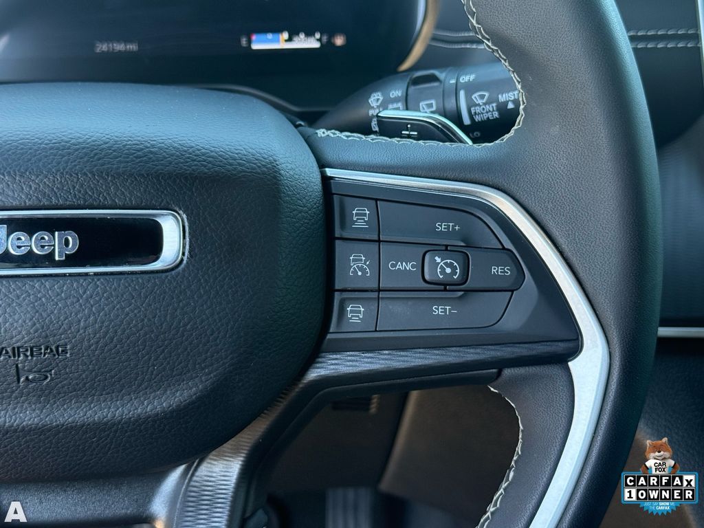 Used 2025 Baltic Gray Metallic Clearcoat Jeep Laredo image 17