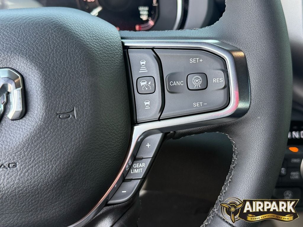 New 2026 Diamond Black Crystal Pearlcoat Ram Laramie image 17