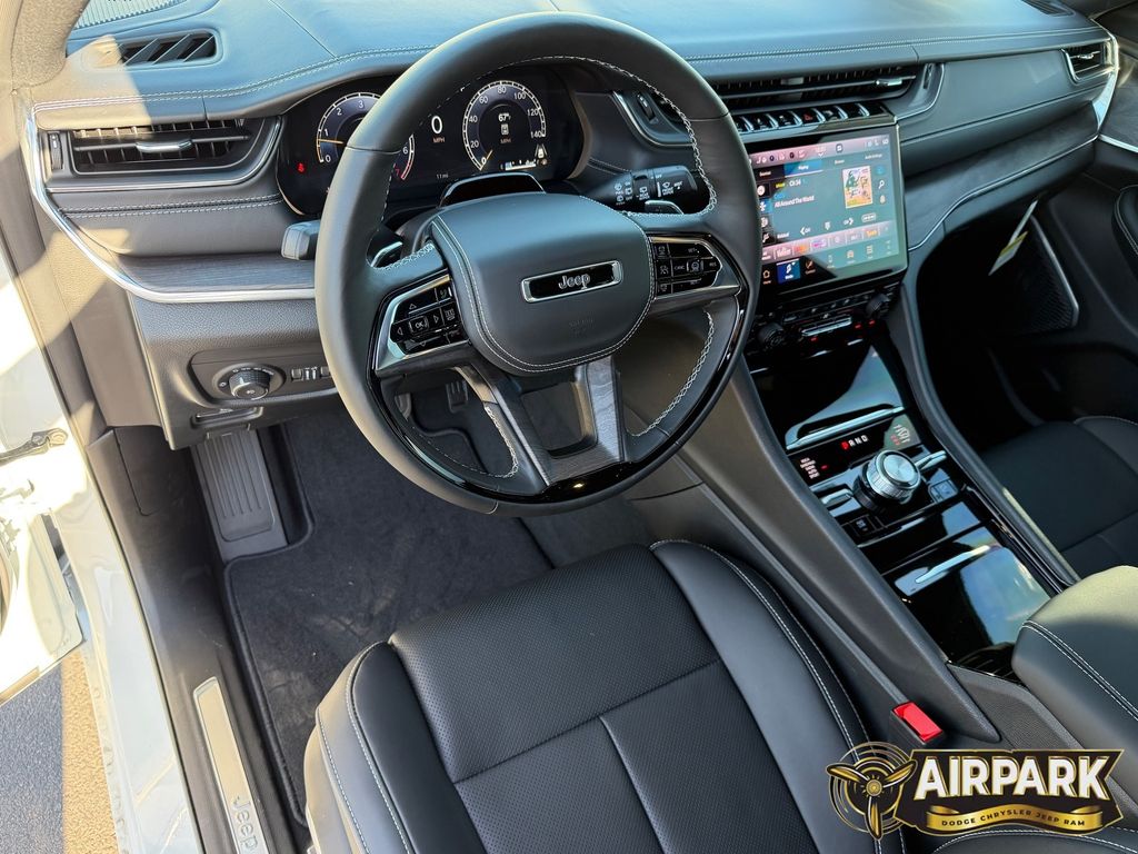 New 2025 Bright White Jeep Overland image 15