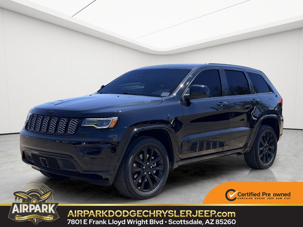 2022 Jeep Grand Cherokee Laredo X 4WD's photo