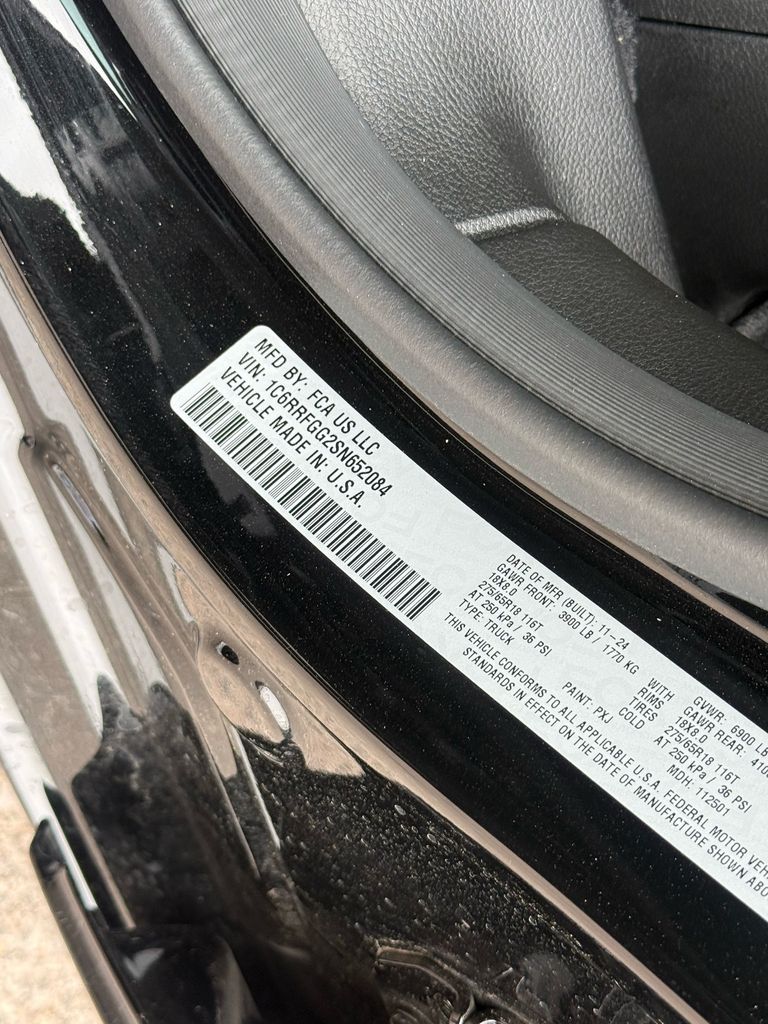 Used 2025 Diamond Black Crystal Pearlcoat Ram Tradesman image 33