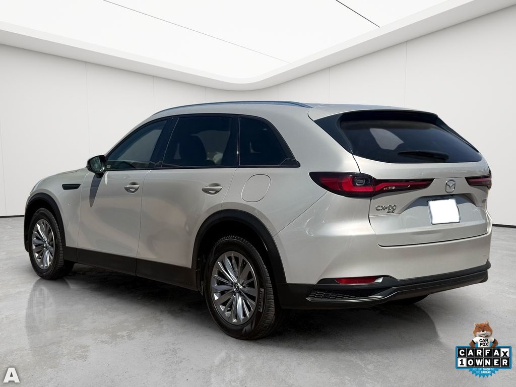 Used 2024 Platinum Mazda 3.3 Turbo Preferred Plus image 4