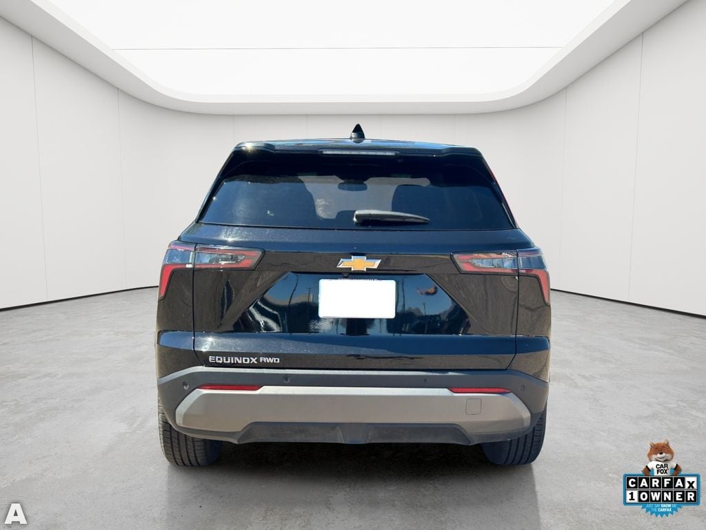Used 2025 Mosaic Black Metallic Chevrolet LT image 9