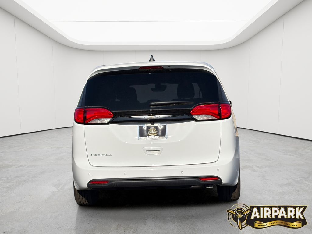 New 2027 Bright White Chrysler LX image 9