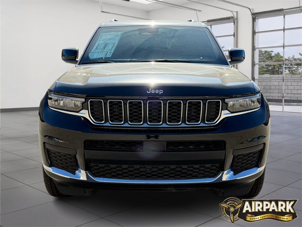 New 2025 Jeep Grand Cherokee L Laredo Sport Utility