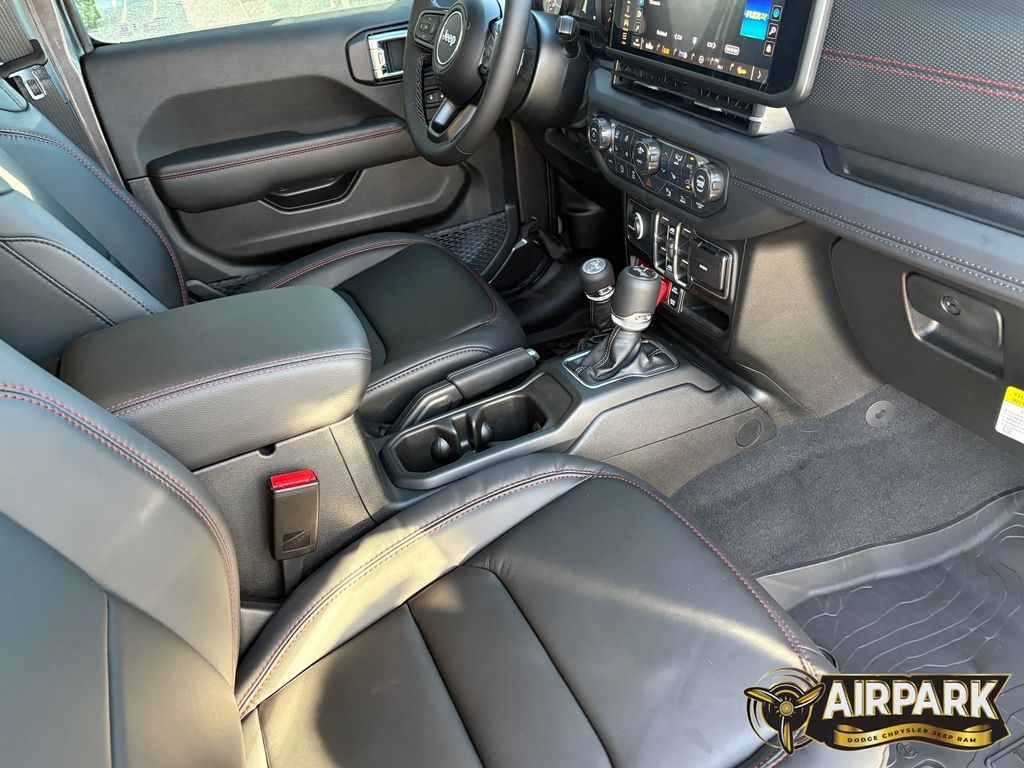 New 2026 Granite Crystal Jeep Rubicon image 11