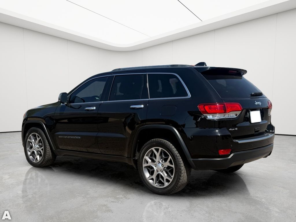 Used 2020 Diamond Black Crystal Pearlcoat Jeep Limited image 4
