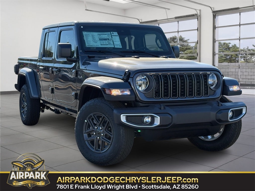 New 2025 Jeep Gladiator Sport Pickup