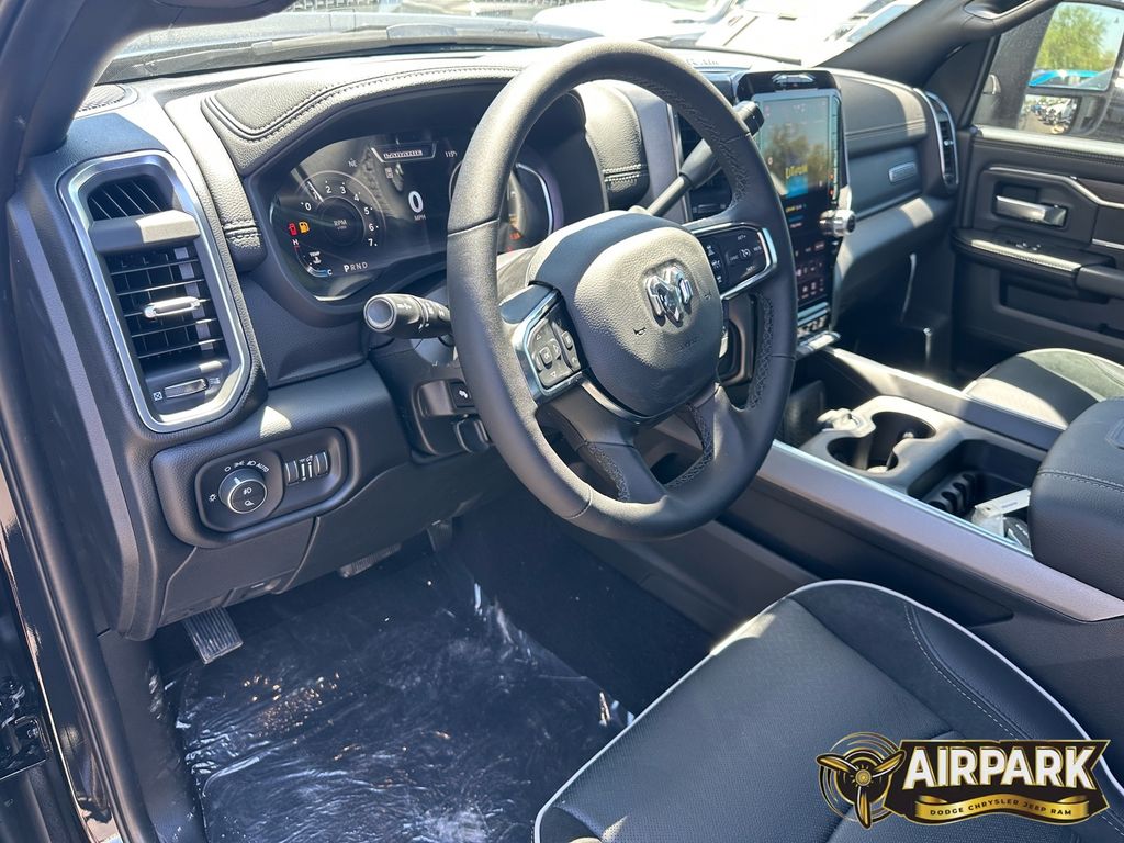 New 2025 Diamond Black Crystal Pearlcoat Ram Laramie image 15