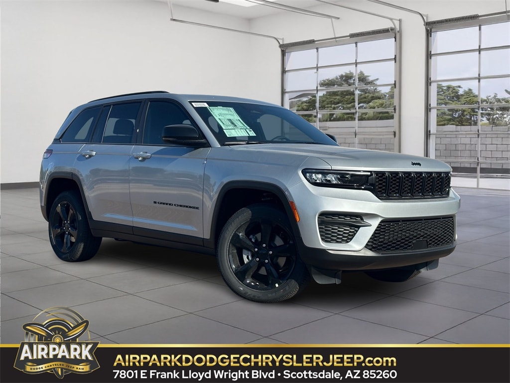 2025 Jeep Grand Cherokee Altitude's photo