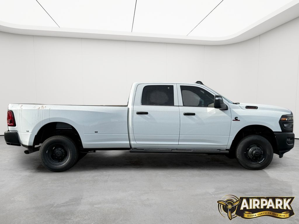 New 2026 Bright White Ram Tradesman image 3