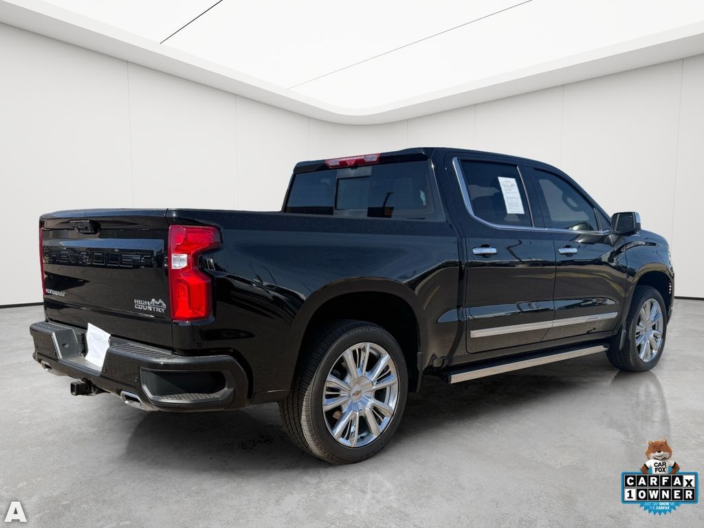 Used 2025 Black Chevrolet High Country image 7